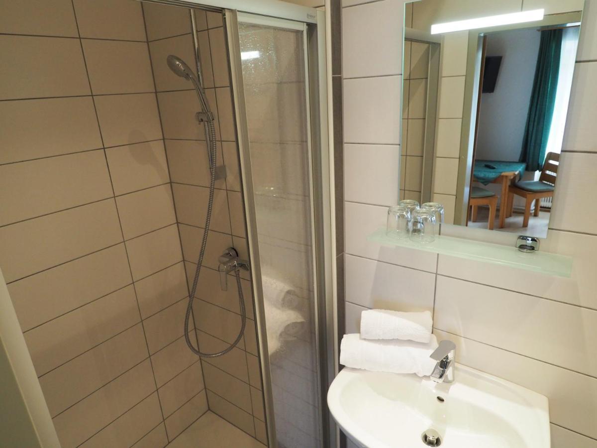 Gasthof Zum Gruenen Specht Oberzeiring Buitenkant foto