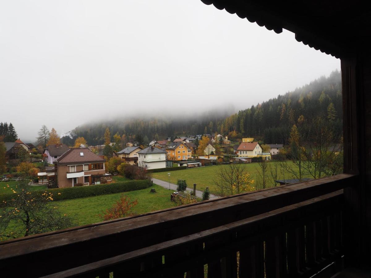 Gasthof Zum Gruenen Specht Oberzeiring Buitenkant foto