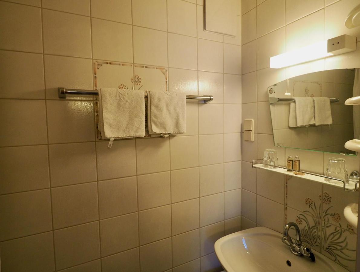 Gasthof Zum Gruenen Specht Oberzeiring Buitenkant foto