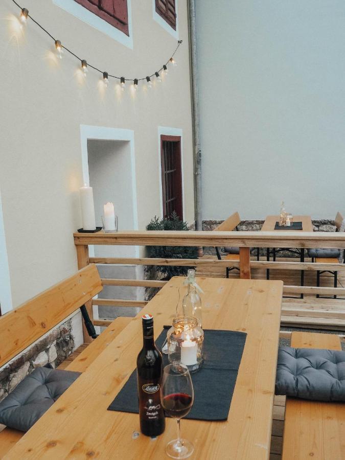 Gasthof Zum Gruenen Specht Oberzeiring Buitenkant foto